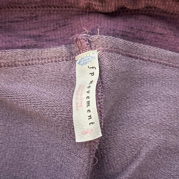Free People FP Movement Kyoto leggings Purple Pockets XS - Picture 4 of 5